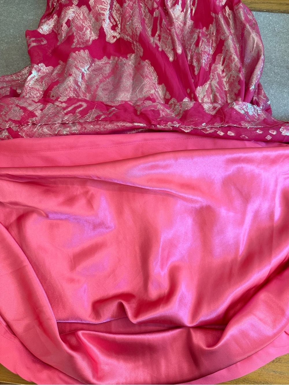 Aidan Mattox Pink Silk Silver Metallic Halter Gown Size 4 - Picture 5 of 10